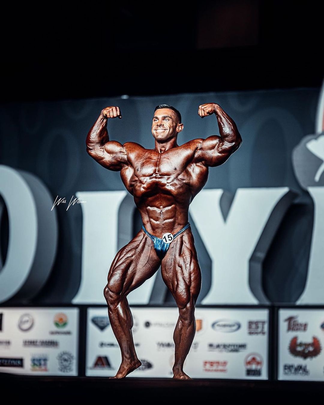 Derek Lunsford men's 212 bodybuilding Olympia 2021