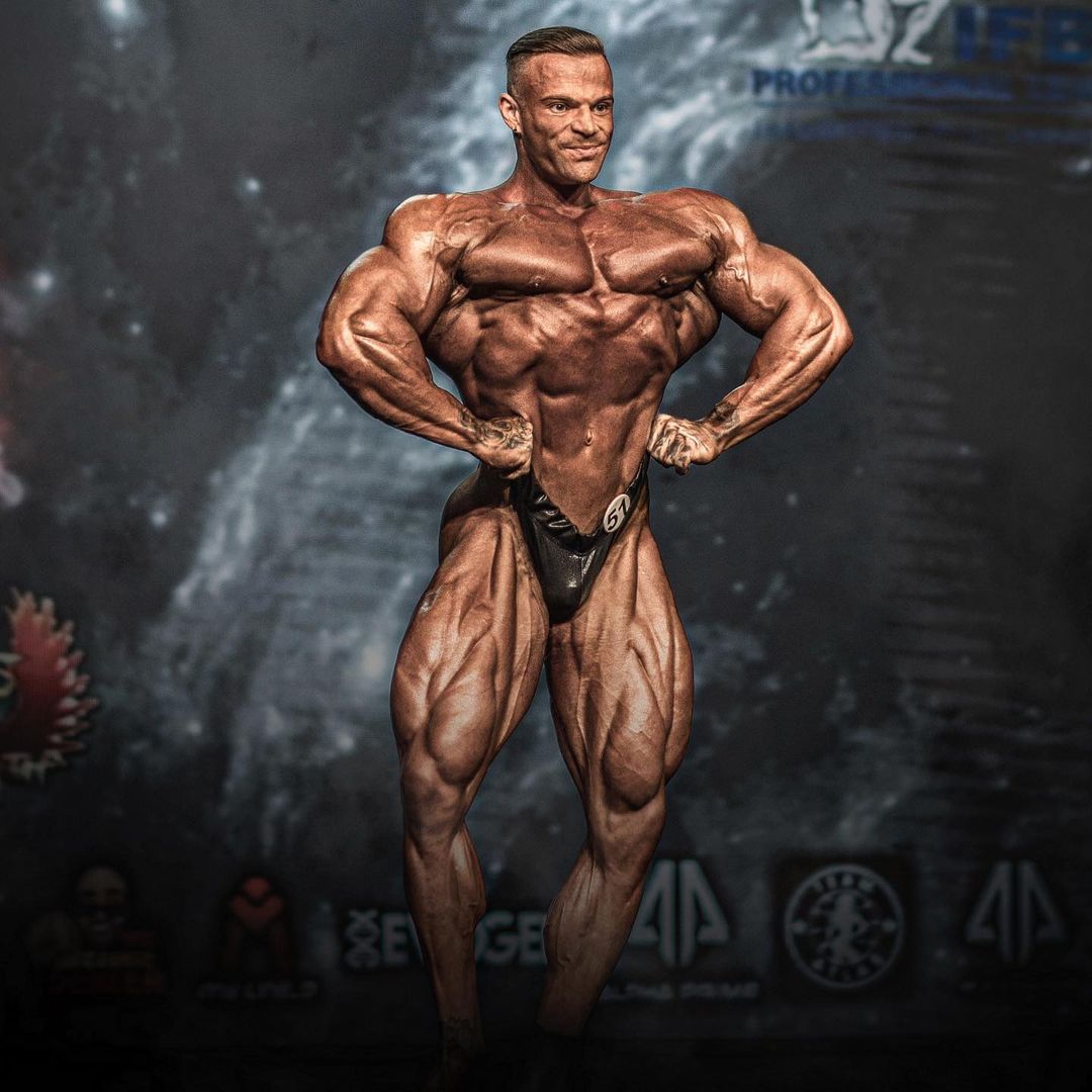 Mr olympia 2022 Classic Physique — Mike Sommerfeld