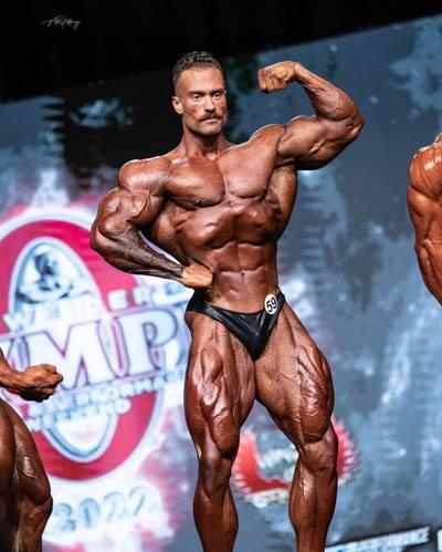 mr olympia 2022 classic physique chris bumstead