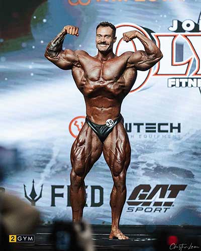 mr olympia 2023 classic physique chris bumstead